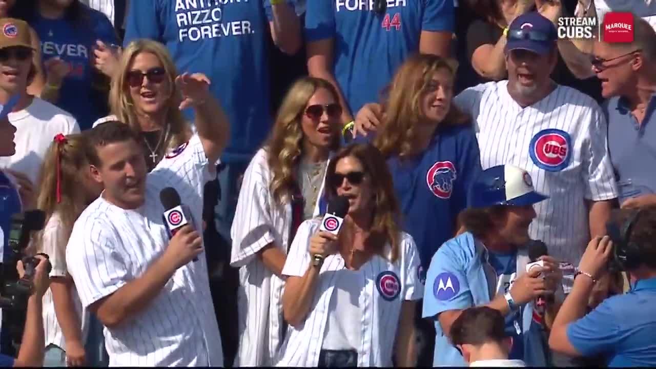 [Video] Rizzo, Cindy Crawford and Eddie Vedder do the seventh-inning stretch
