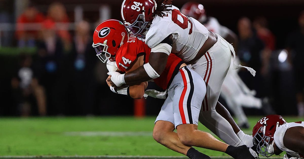 Alabama vs. Georgia score, live updates: Crimson Tide lead by 3; plus Oregon-Penn State highlights