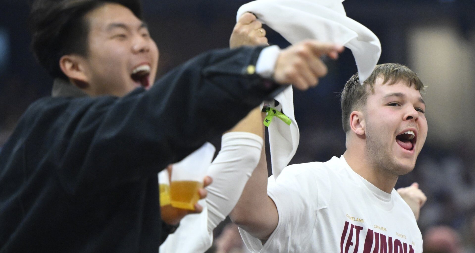 Cleveland Cavaliers fans cheer