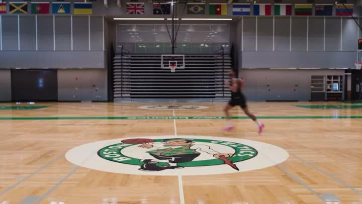 [Highlight] First look at Jayson Tatum working out on-court! Tatum: “I’m rusty as a MF” (via Jayson Tatum on YT)