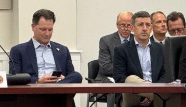 Tampa Bay Rays presidents stepping down ahead of team sale