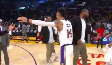 Remember this Danny Green putback poster in 2020? Good times... Kobe & Gigi smiling ear to ear, Dudley & Caruso losing their minds, Bron and everyone showing him love, McGee doing their handshake and Dwight looking like he saw a ghost. Nothing better than camaraderie.