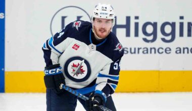 Jets' Dylan Samberg out 6-8 weeks with broken wrist