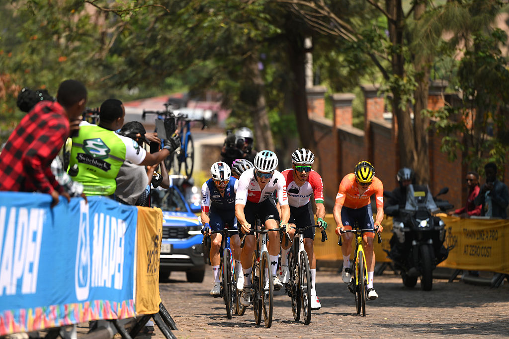 KIGALI, RWANDA - SEPTEMBER 28: (L-R) Fabio Christen and Team Switzerland and Ivo Oliveira and Team Portugal compete in the breakaway during the 98th UCI Cycling World Championships Kigali 2025, Men Elite Road Race a 267.5km race from Kigali to Kigali on September 28, 2025 in Kigali, Rwanda. (Photo by David Ramos/Getty Images)