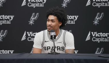 Harper on talking to Pop: "Talking to a legend like that is obviously surreal. I went from being in college to being in an organization so highly touted so just talking to him and picking his brain about little stuff has definitely been a blessing."