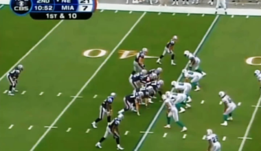 [Highlight] "This is unbelievable" Brady to Moss back to back vs double coverage