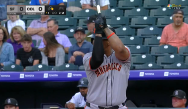 What Rafael Devers does to a mfer