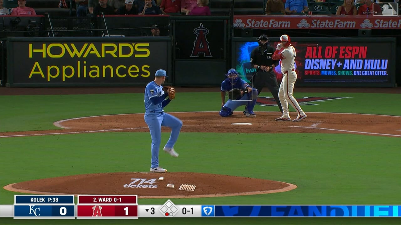 T-Dub with one of the nicer bat flips I've seen recently