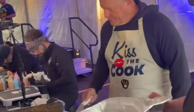 Brewers Manager Pat Murphy: Reigning NL MOY and Expert Pancake Flipper