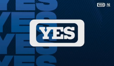 Jazz crushes his 31st HR of the year to add an INSURANCE run