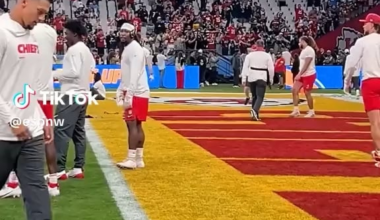 Pat Mahomes Knows Futbol