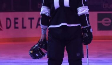 There are now just THE GREATEST PLAYER IN FRANCHISE HISTORY days left until the Kings season opener 🏒