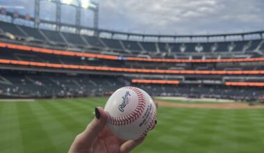 ¡OMG! Jose Iglesias Batting Practice Ball
