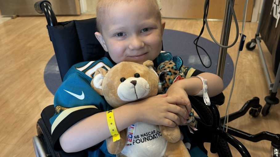 NASCAR Foundation races some love to youngest fans from Children's of Alabama