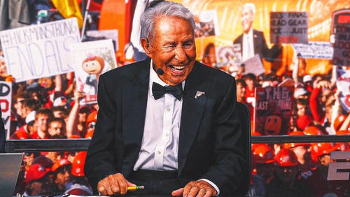 COLLEGE FOOTBALL Trending Image: 'Big Noon Kickoff' Crew Pays Tribute to Lee Corso with Headgear Picks