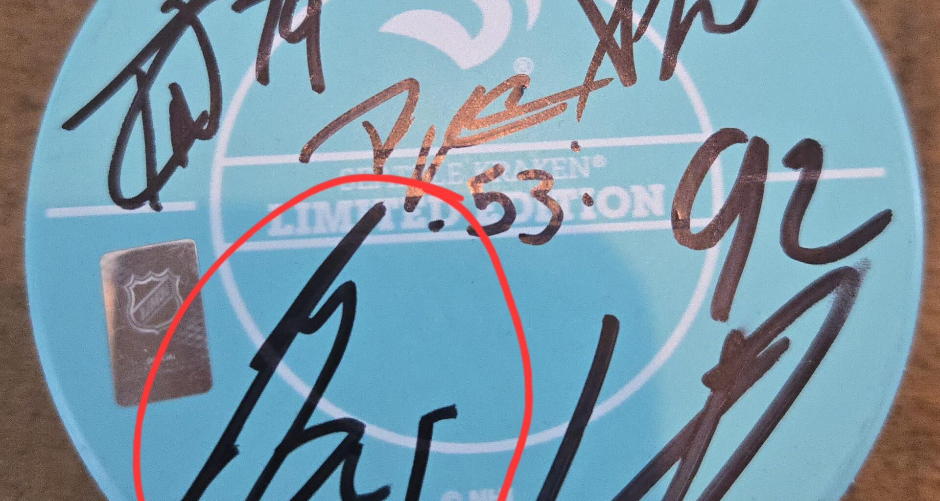 Need help with autograph identification