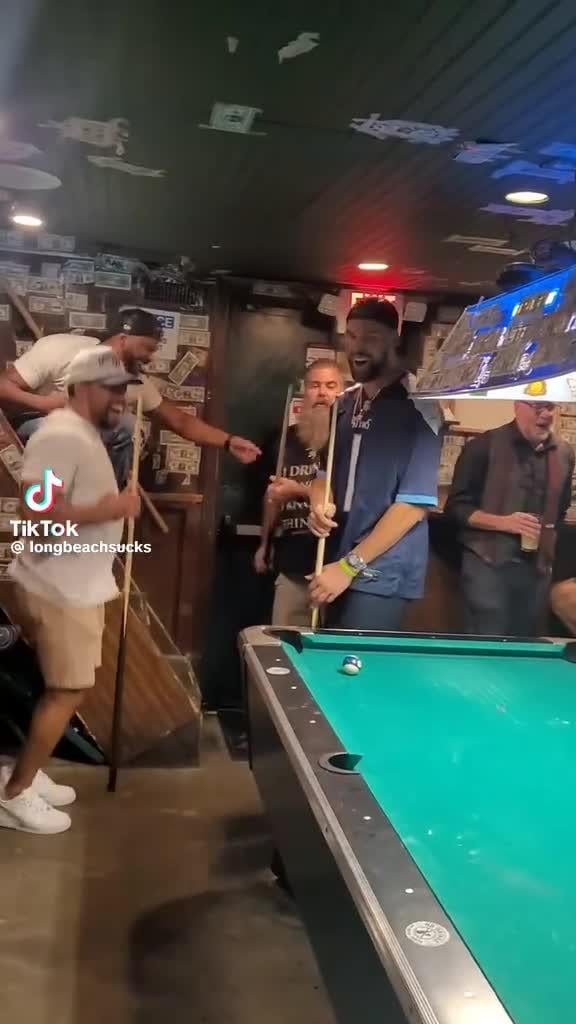 Klay Thompson reppin that Cam Ward jersey