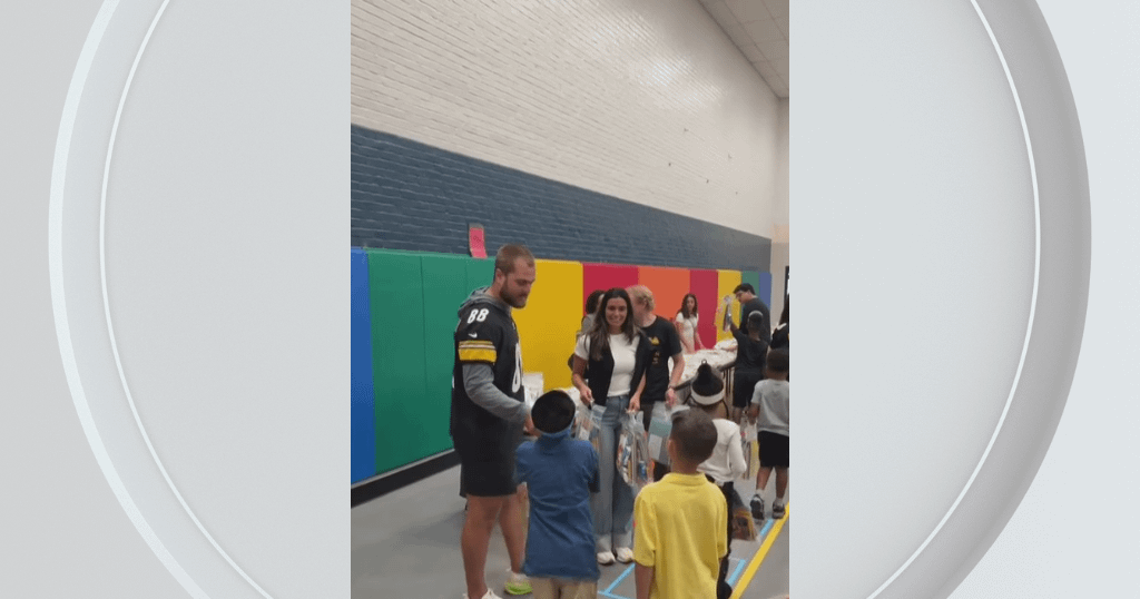 Steelers' TE Pat Freiermuth donates school supplies and helps families affected by Clairton explosion