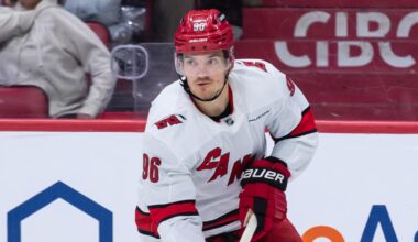 Maple Leafs' pursuit of Jack Roslovic puts Nick Robertson on chopping block