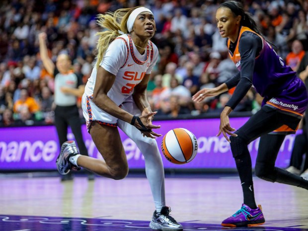 The Connecticut Sun played the Phoenix Mercury on Sept. 6,...