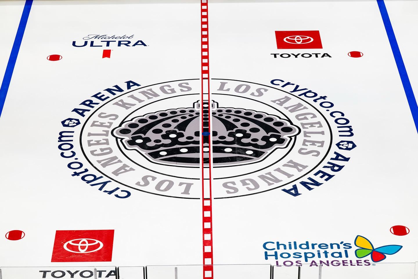 LA Kings Center Ice Painting