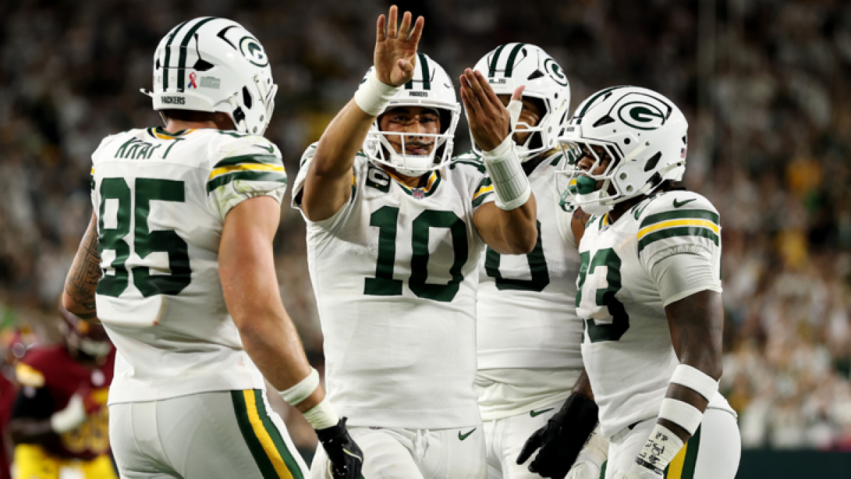 Packers vs. Commanders takeaways: Jordan Love, Micah Parsons, Tucker Kraft shine in Green Bay's statement win