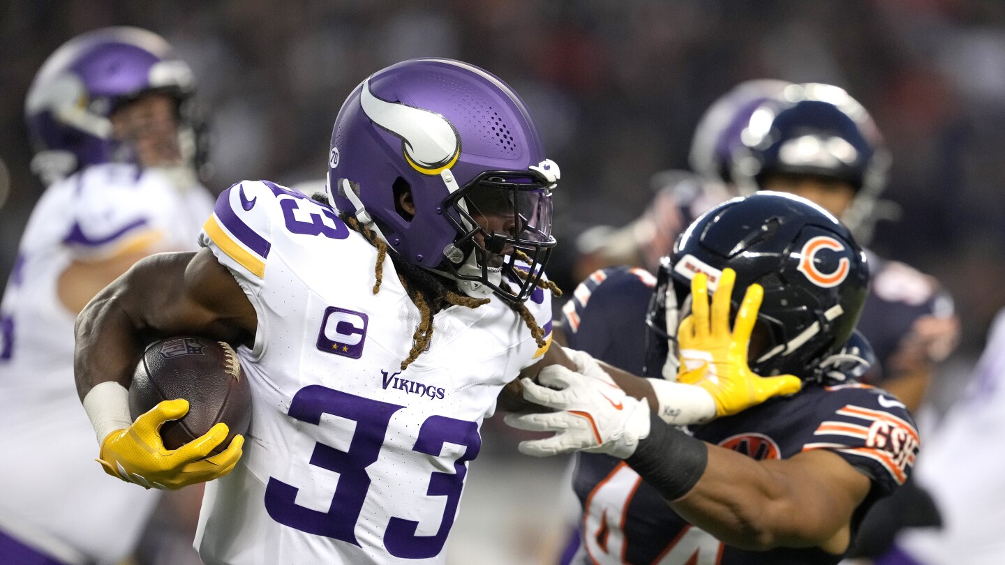 Vikings will put Aaron Jones on injured reserve