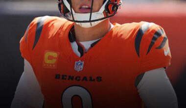 [Schefter] Sources: Images of Joe Burrow’s turf toe injury are being sent to noted foot specialist, Dr. Robert Anderson, to be reviewed. If surgery is deemed necessary, it would be expected to sideline Burrow three months. Burrow was in a walking boot and on crutches after today’s game.