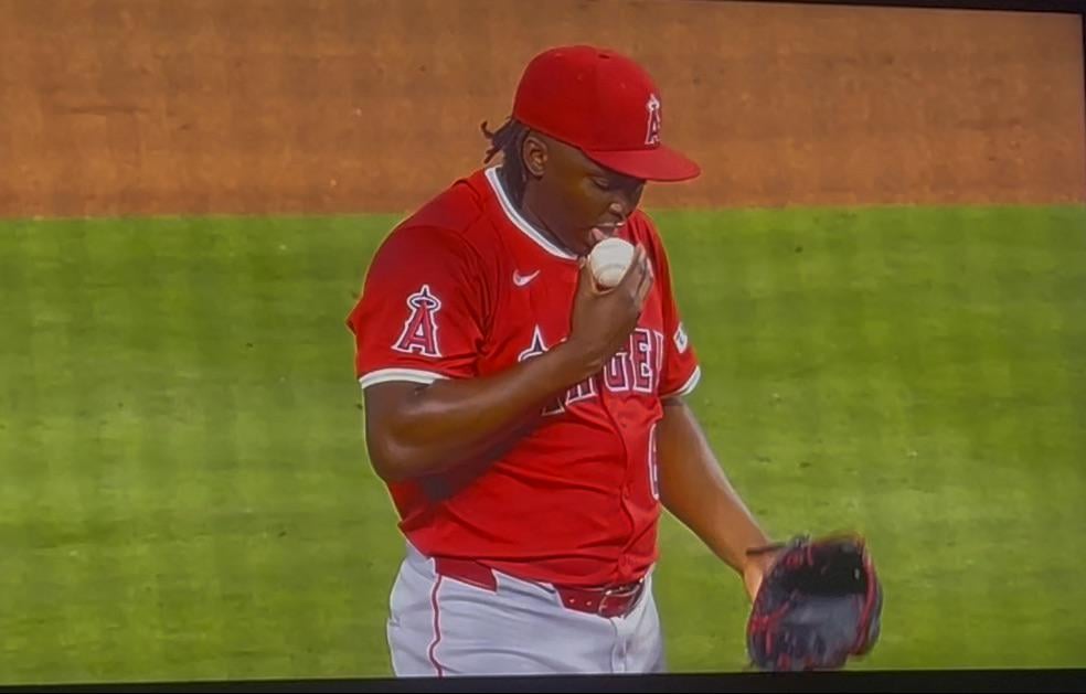 Fermin (the other Fermin) licked the ball