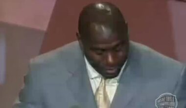 Magic chokes up talking about Bird during his HoF speech: "Larry, you're just what a basketball player should be. The biggest reason I'm here is because of you, making me go to the gym all summer. It was tremendous playing against you, and I'm just happy and I thank God I got to know you."