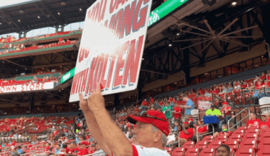 Well known Cardinals “Sign Man” Marty Prather has passed