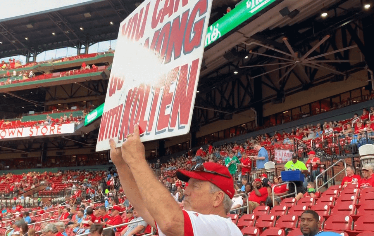 Well known Cardinals “Sign Man” Marty Prather has passed