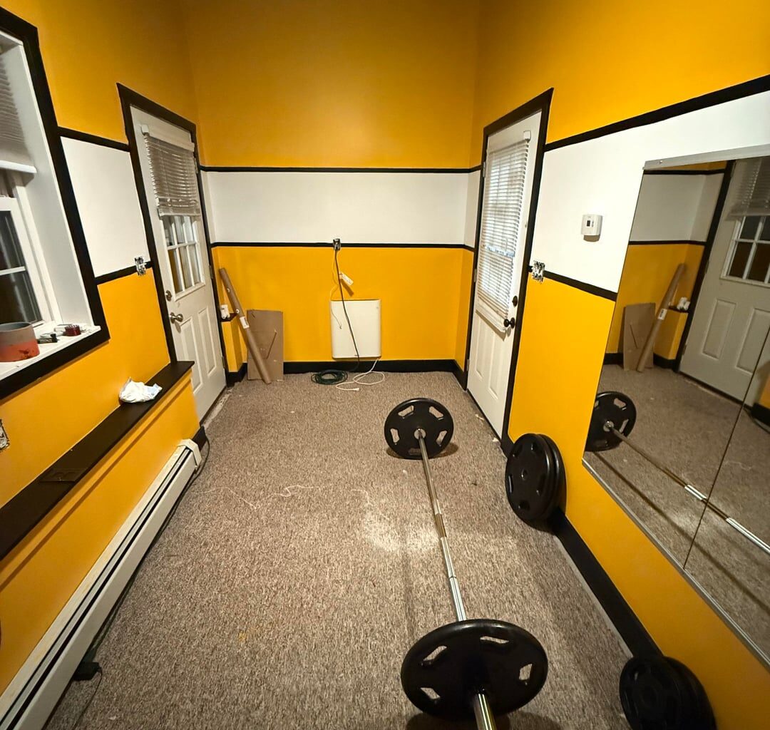 Just finished painting my home gym. I hope Tomlin knows that if he needs and OL/DL HE CAN CALM ME UP!!