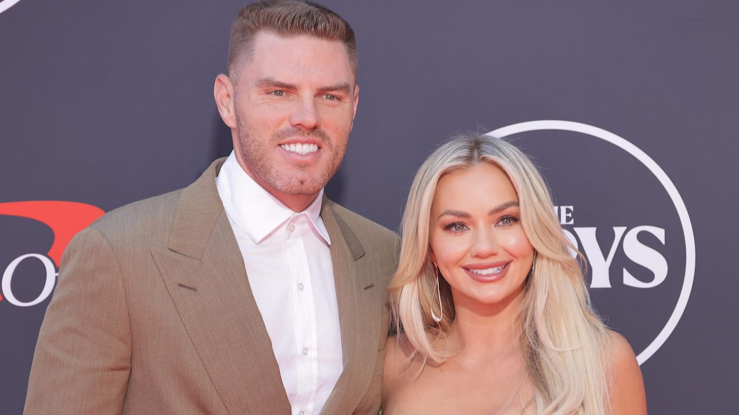 Freddie Freeman crushed by wife Chelsea in matching denim fits for pre-NLCS date