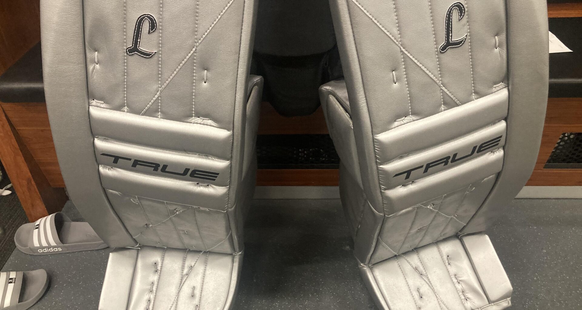 New goalie pads for Anton Forsberg