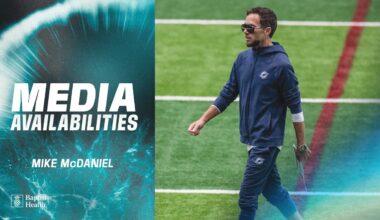 Coach McDaniel meets with the media | Miami Dolphins