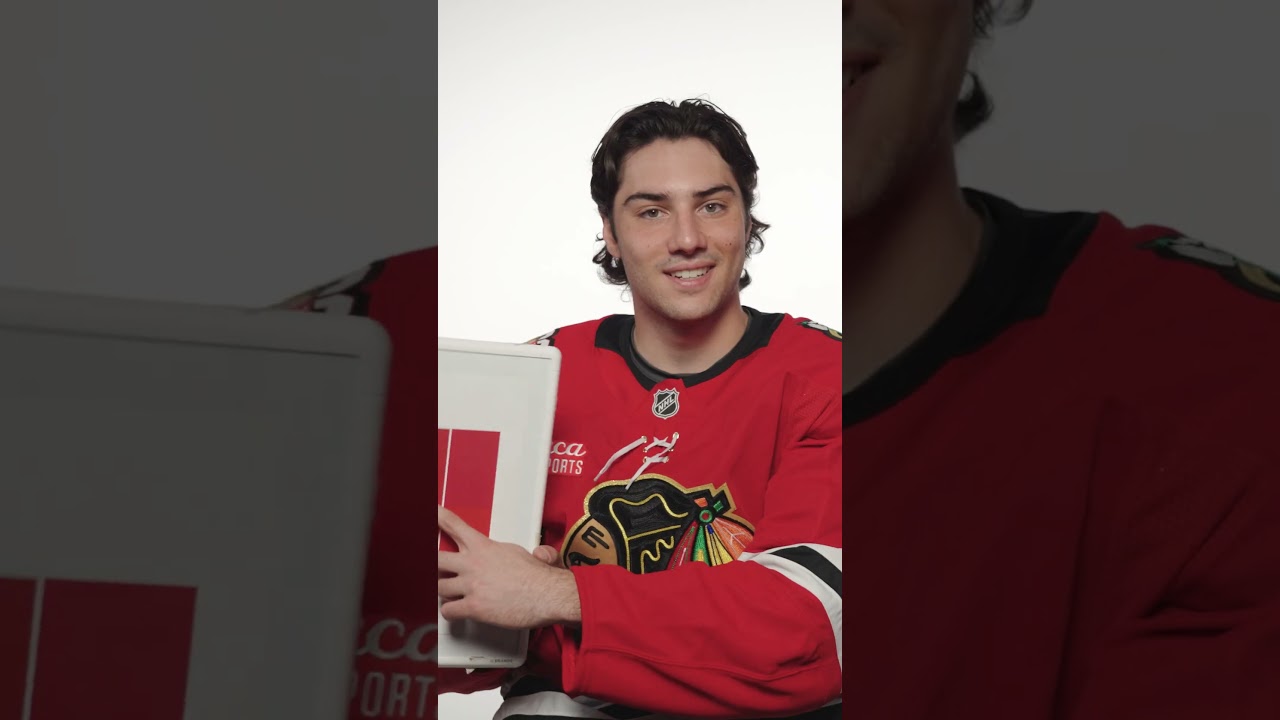 who can guess Blackhawks’ red?👀🟥