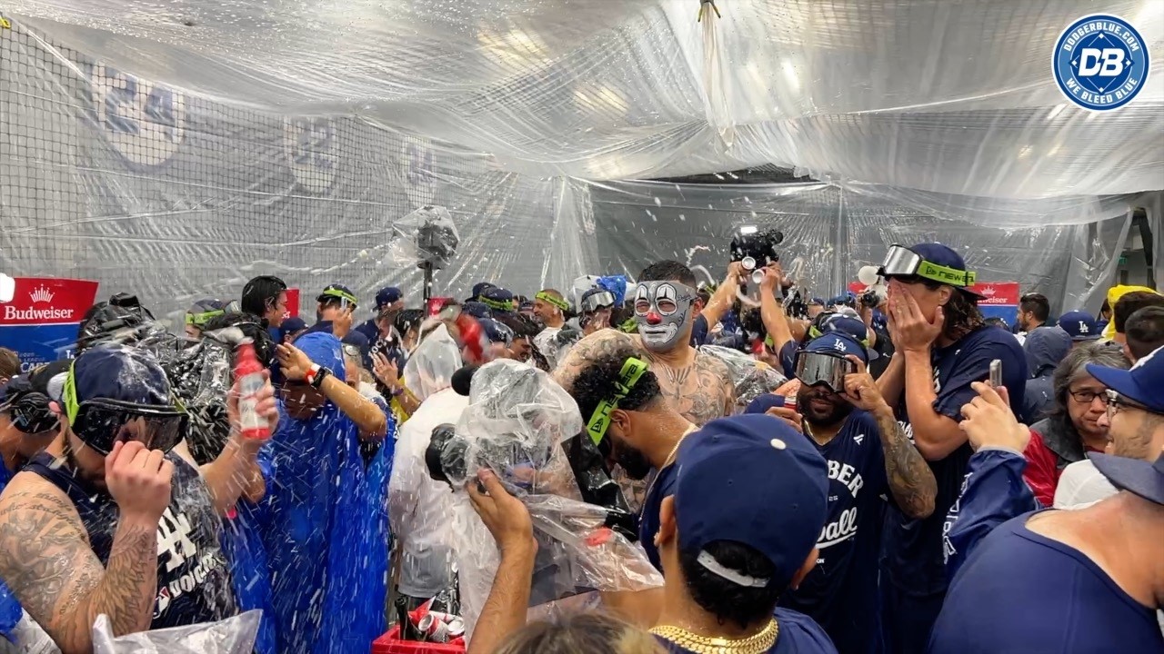 2025 Wild Card: Will Smith, Anthony Banda & Dodgers celebrate after sweeping Reds