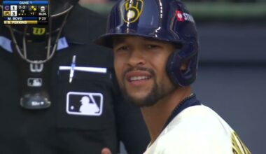 SIX RUNS in ONE INNING for the Milwaukee Brewers ties a franchise Postseason record!