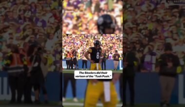 Aaron Rodgers Runs his Version of the Tush Push