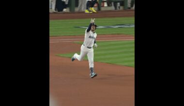 The fans in Seattle have been waiting a long time for this one 🫶 #Postseason