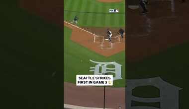 Victor Robles scores the first run of the night for the Mariners 👏