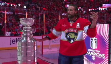 Florida Panthers raise 2025 Stanley Cup Banner, their 2nd in consecutive seasons | NHL on ESPN