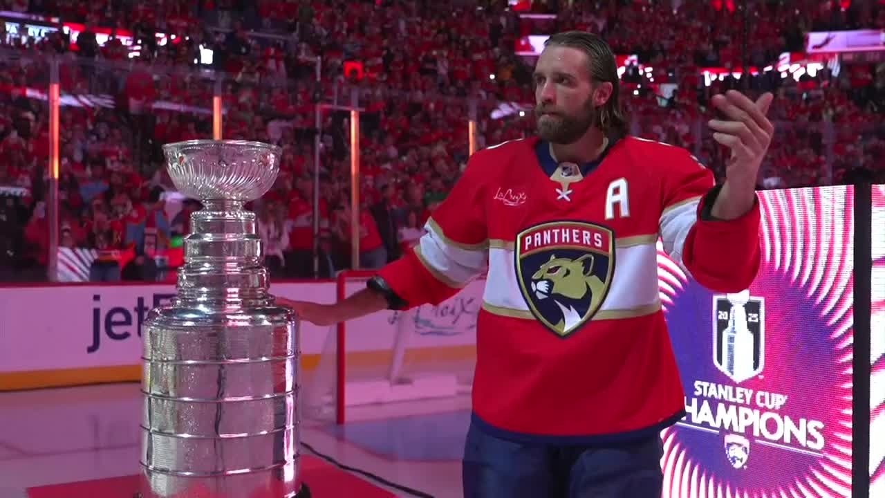Florida Panthers raise 2025 Stanley Cup Banner, their 2nd in consecutive seasons | NHL on ESPN