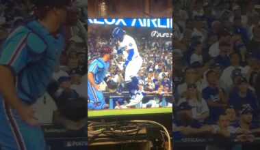 Kike Hernandez gets a Charlie horse 🤣we all know the feeling