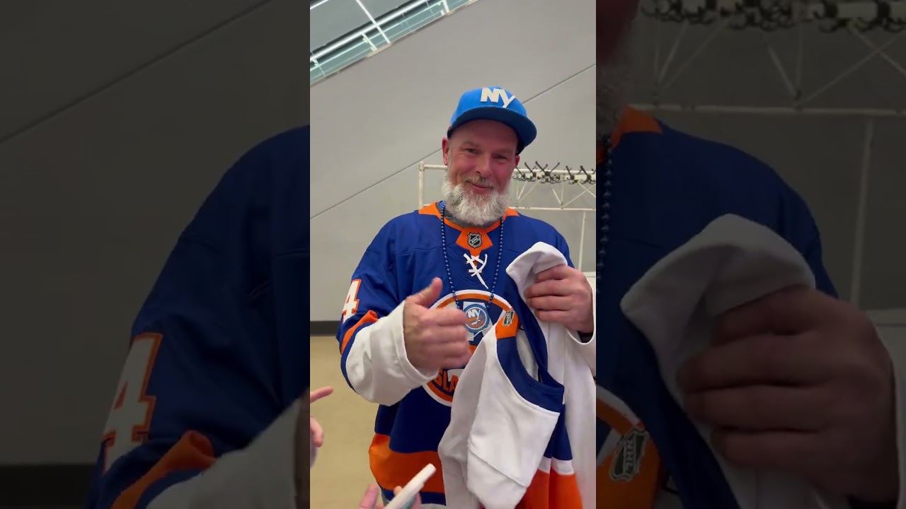 New York Islanders | Surprising Fans With New Jerseys