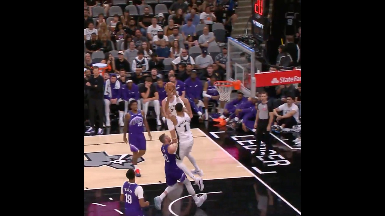 #victorwembanyama #alleyoop #nba #basketball