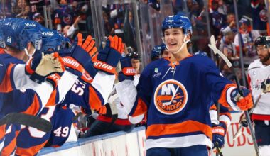 MATTHEW SCHAEFER scores 1ST NHL GOAL🥳☝️🚨