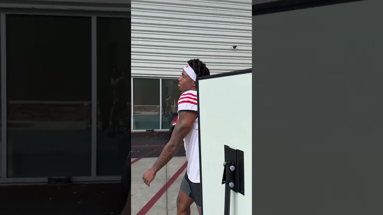 No fear this spooky season 🙂‍↕️ #49ers #scary #movie