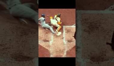 Max Muncy From grand slam to double play?😱😂